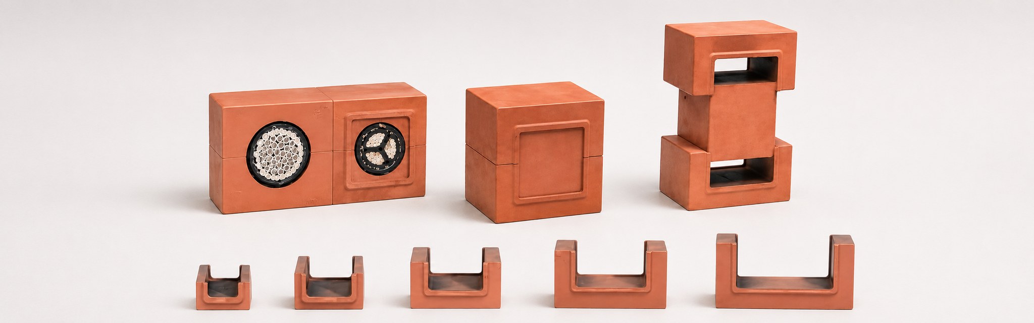Gama de bloques pasacables U-Block de MCT Brattberg con cables sellados